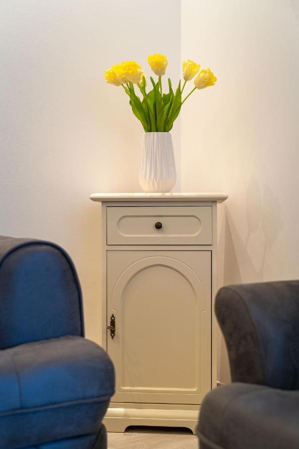 Boka View Luxury Suite - With Free Garage Parking Kotor Buitenkant foto