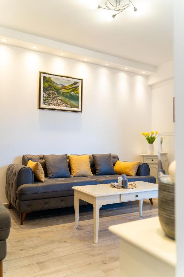Boka View Luxury Suite - With Free Garage Parking Kotor Buitenkant foto