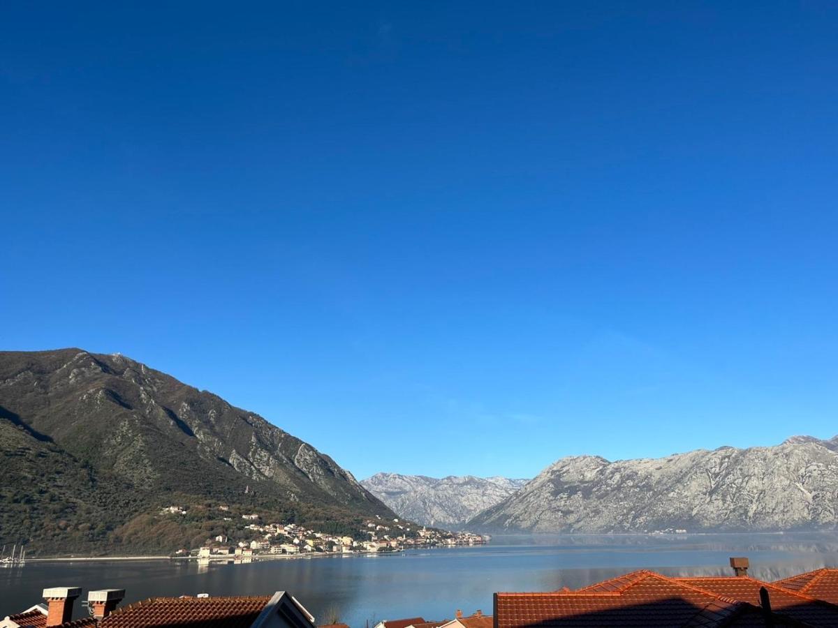 Boka View Luxury Suite - With Free Garage Parking Kotor Buitenkant foto